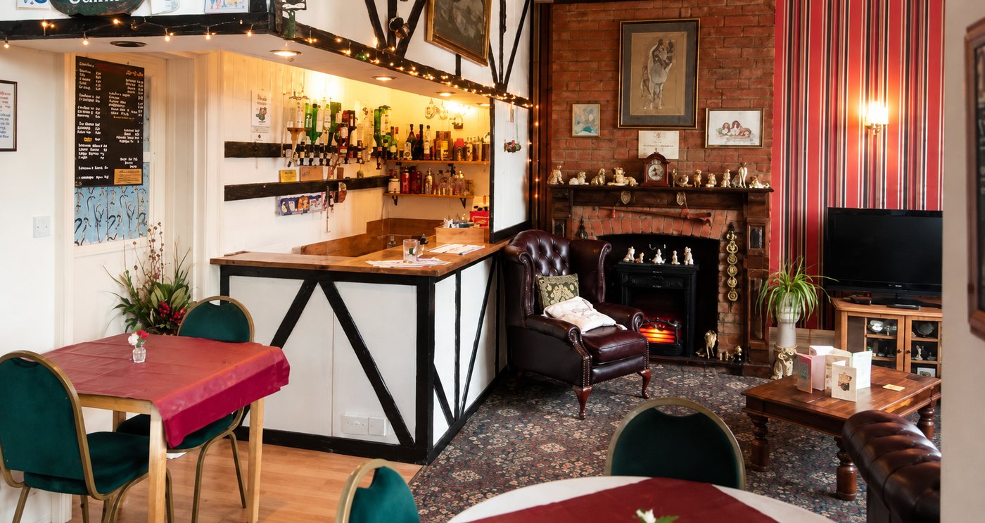 The residents lounge bar at Woods End